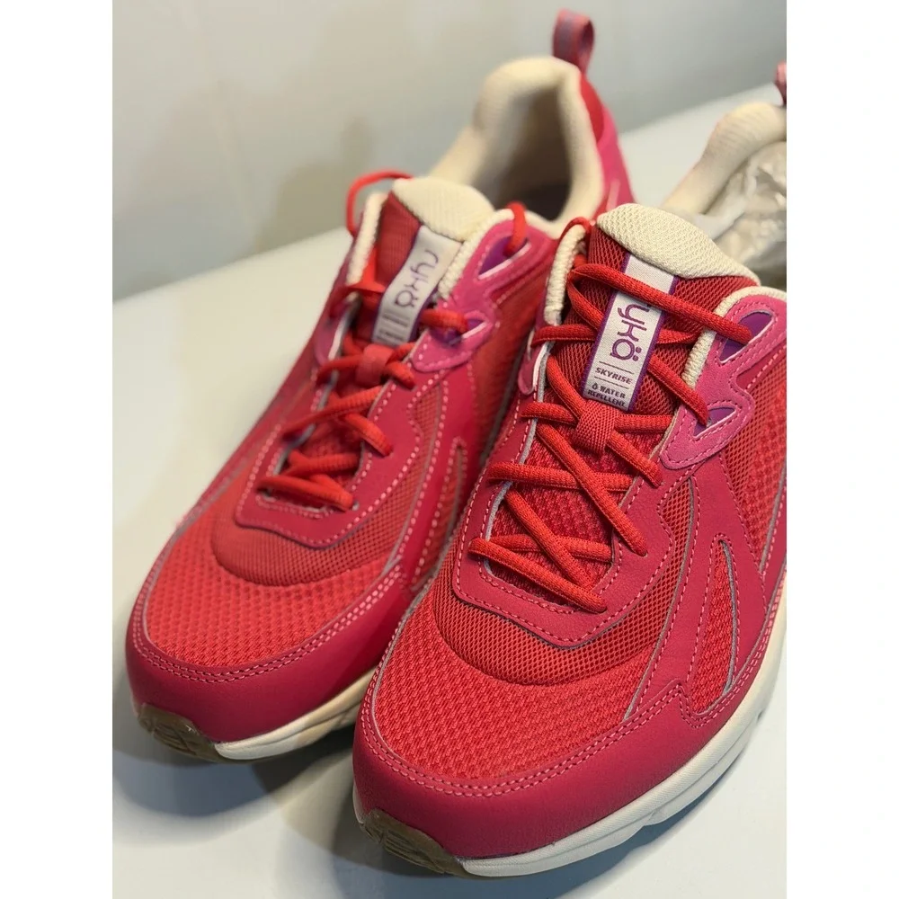 Ryka Skyrise Walking Sneaker‎ Pink Water Repellent Lace Up Shoes Size 11 Women